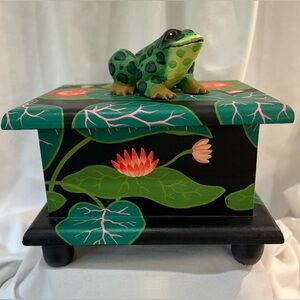 Whimsical Lily Pad Frog Trinket Box – Pier 1 – Excellent Condition